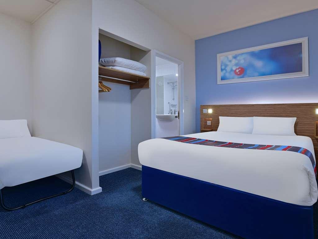 Travelodge Leeds Central Vicar Lane חדר תמונה